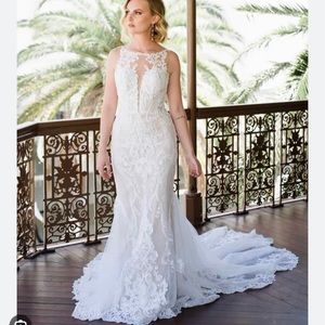 Essence of Australia D3153 (size 12)